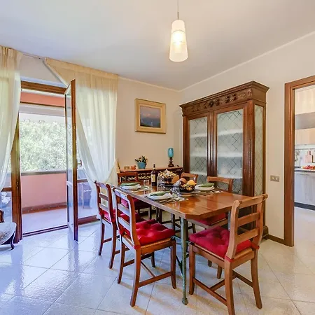 Casa Elisabetta 100m From - Happy Appartement Stresa